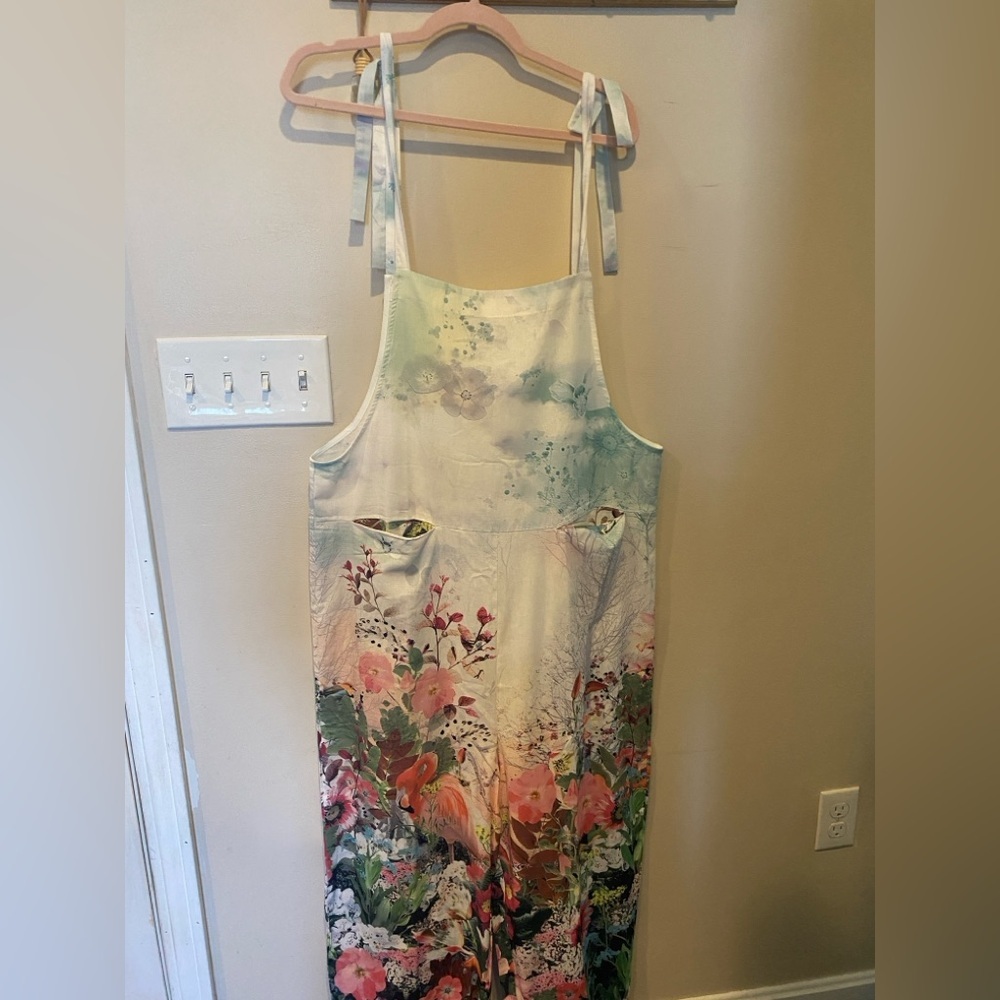 Floral Print Apron Cropped Jumpsuit​